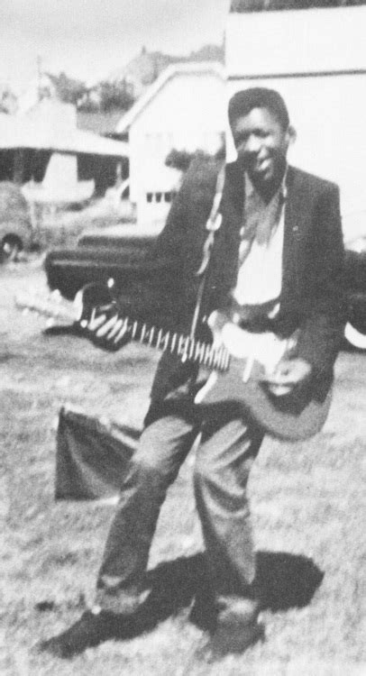 Jimi Hendrix with his first electric guitar , Seattle, 1957 [406x750 ...