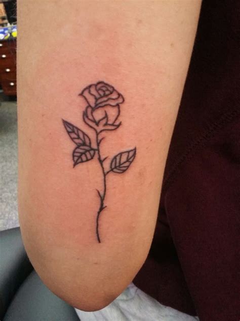 Simple Rose Tattoo Outline