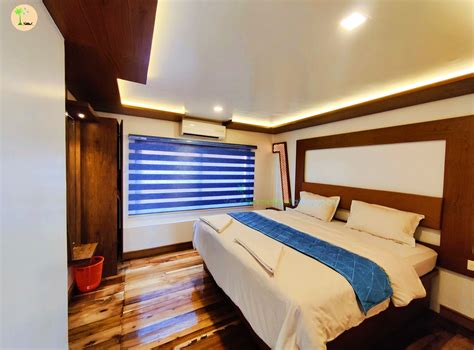 Two Bedroom Premium Houseboat With Upper Deck Hbcode Ipr Beautiful