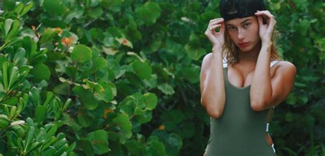 Más que una moda las razones por la que tantas mujeres están dejando atrás el bikini Mujer