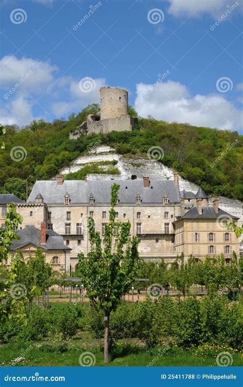 The Castle of La Roche Guyon Stock Photo - Image of touristy, garden ...