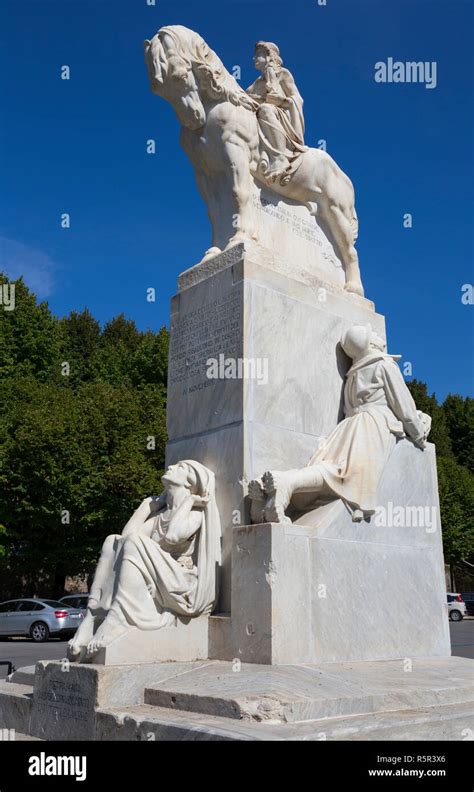 Monumento Ai Caduti Monument For The Fallen Pietrasanta Tuscany