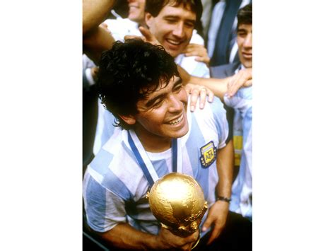 Diego Armando Maradona The King Of Soccer” Fifa Museum English