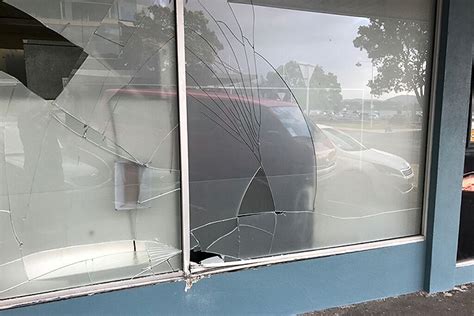 SunLive Car drives into café window The Bay s News First