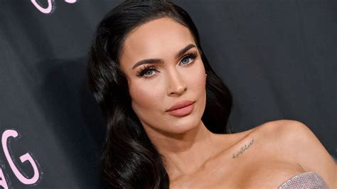 Megan Fox’s Latest 3D Manicure Matches Her New Pink Hair — See Photos ... 