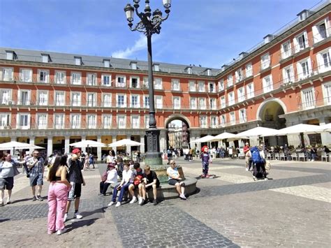 Madrid Private Tour Royal Palace And Old Quarter