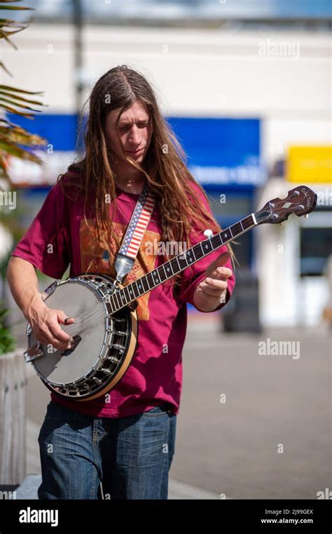 Banjoing Hi Res Stock Photography And Images Alamy