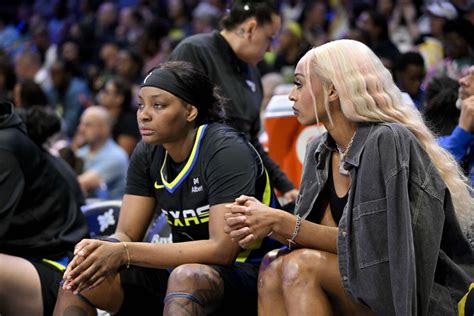 Who Is NaLyssa Smiths Girlfriend? Everything You Need to Know About