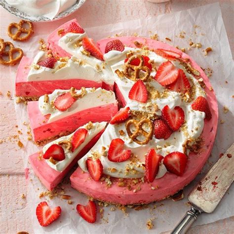 Strawberry Pretzel Pie Recipe How To Make It Taste Of Home