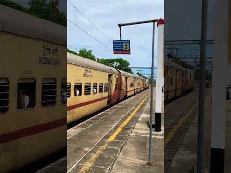 Porbandar Kochuveli Express In Alappuzha Railway Station Alappuzha