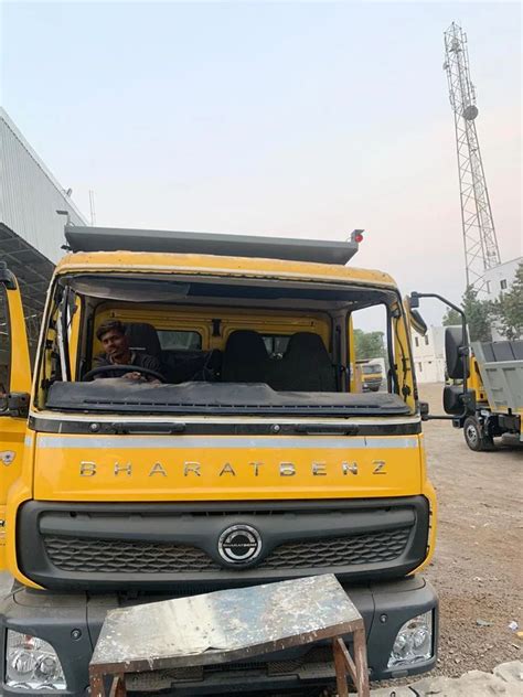 Bharatbenz 2623R Truck At Best Price In Pune By Swami Samarth Motor