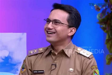 Sahrul Gunawan Ajak Ayu Ting Ting Mampir Ke Rumah Dinas Salting