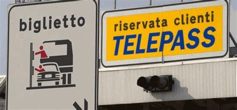 Il Telepass diventa europeo ora si può usare in Italia Francia