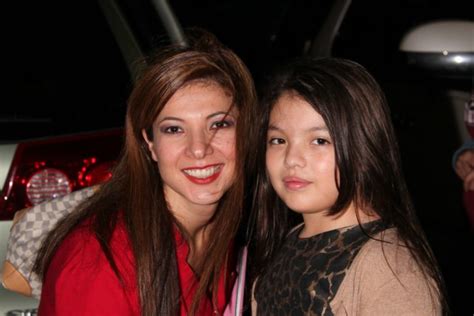 Priscila Hija Sara Ngel Presume Su Figura En Bikini