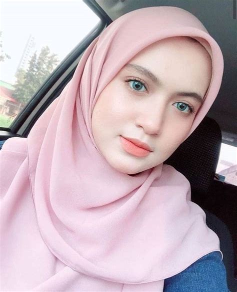 Pin Oleh Zähîrâ αlí Di Hijab Queens Wanita Cantik Busana Hijab