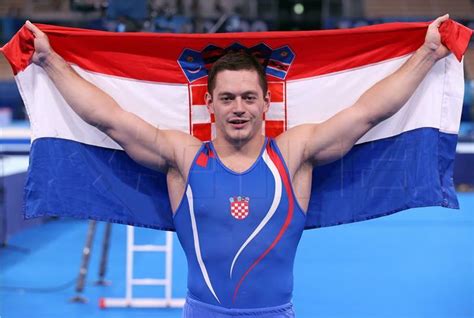 Zadarski tjednik GIMNASTIKA HRVATSKA NA VRHU Tin Srbić osvojio