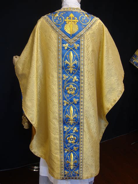 Borromeo Altarworthy Handmade Vestments