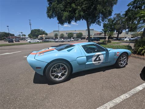 Ford GT..... With a kick ass paint job. Outside Bed Bath And Beyond no less. : r/carporn