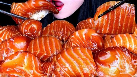 Asmr Giant Salmon Sushi Marinated Salmon Sushi Seafood 연어 먹방 대왕 연어초밥