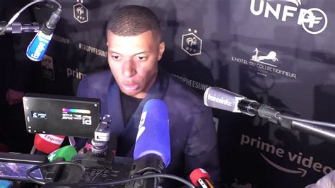 Trophées Unfp Kylian Mbappé Encore élu Meilleur Joueur De La Saison De Ligue 1 Vidéo