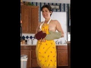 Hairy Mature Leslie Strips American Porn Xhamster