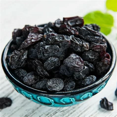 The Three Nutritional Dried Fruit: Raisins, Sultanas, and Currants ...