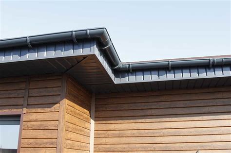 Элементы водостока: виды, расчет элементов и правила монтажа ...