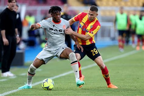 Lecce Udinese Strefezza Sigla Un Rigore Che Regala Punti Di