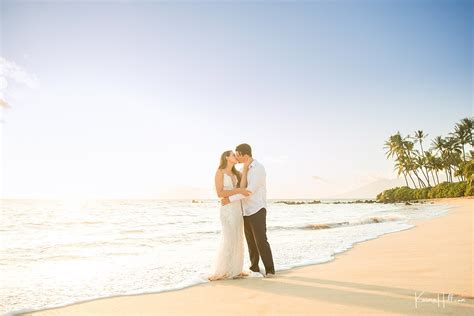 We Meet Again Sydney And Patricks Maui Trash The Dress Photography