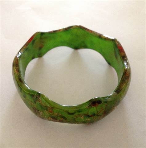 Rare Vintage Scalloped Confetti Lucite Butterflybangle Etsy