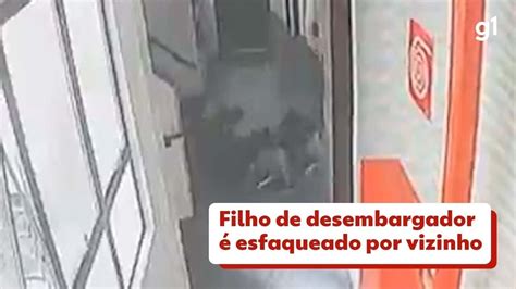 Vídeo Vídeo mostra momento em que filho de desembargador é esfaqueado