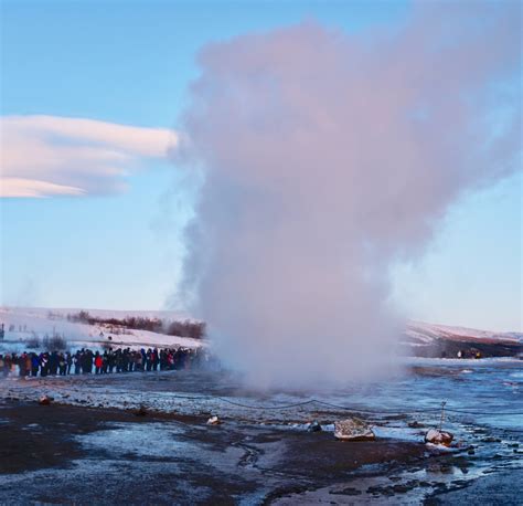 WINTER ADVENTURE IN ICELAND - ATLAS + VALISE