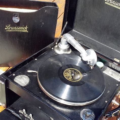 A Restored 1920s Brunswick Model 101 Phonograph See The Video