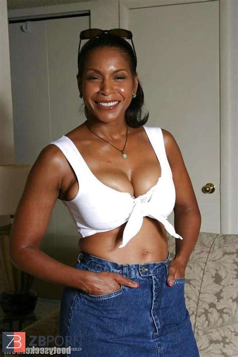 Ebony Mom Semmie De Suora ZB Porn