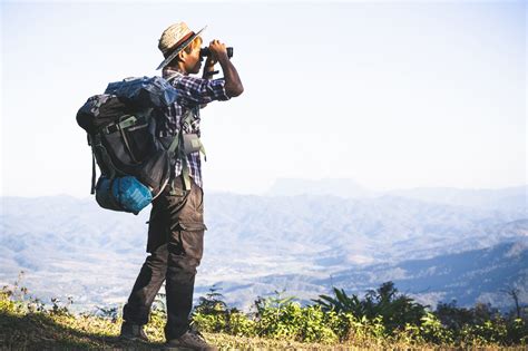 Perlengkapan Mendaki Gunung Terbaik