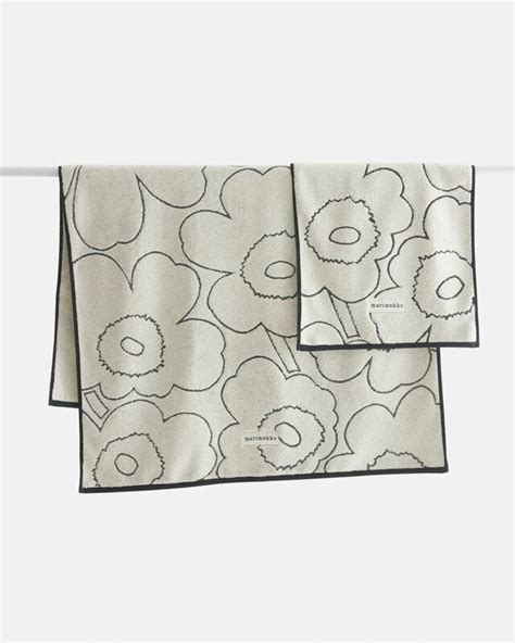 Marimekko Piirto Unikko Hand Towel X Cm Ivory Black