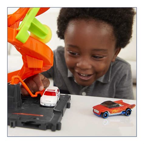 Автомойка Hot Wheels City Mega Tower HDP купить в интернет магазине Hot wheels su