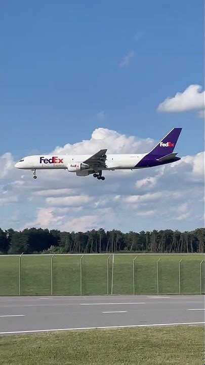 Fedex 757 Landing Youtube