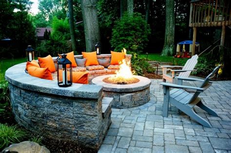 Marvelous Outdoor Seating Areas With Fire Pits That Will Amaze You ...