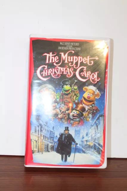 WALT DISNEY 1993 Jim Hensons The Muppet Christmas Carol Clamshell VHS