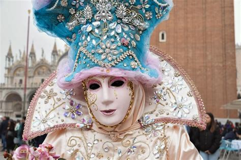 Premium Photo Person Dressed Up For Carnival Of Venice Wearing French