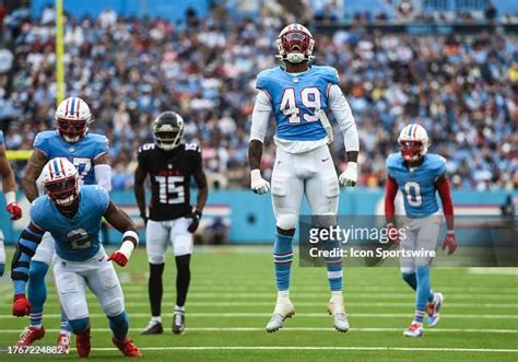 Tennessee Titans Linebacker Arden Key Celebrates During A Game News