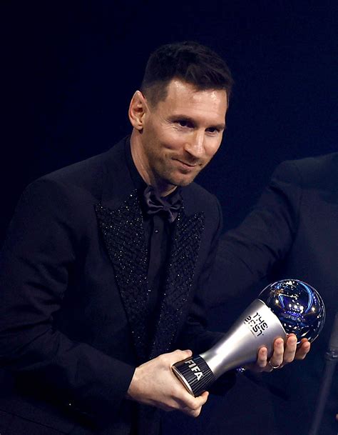 Lionel Messi Gana El Premio The Best Jmdeportes