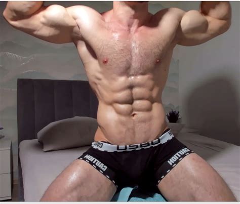 Adam Oiled Up Naked Flex4Me