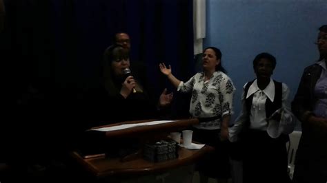 Minist Rio De Louvor E Dan A Ra Z Divina Inaugura O Da Igreja