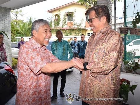 Abang Joh Hadir Perhimpunan Umno Zahid Ucap Terima Kasih