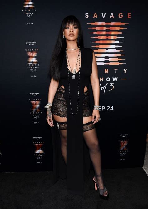Rihanna Hot In Stockings At Savage X Fenty Show Photos The Fappening