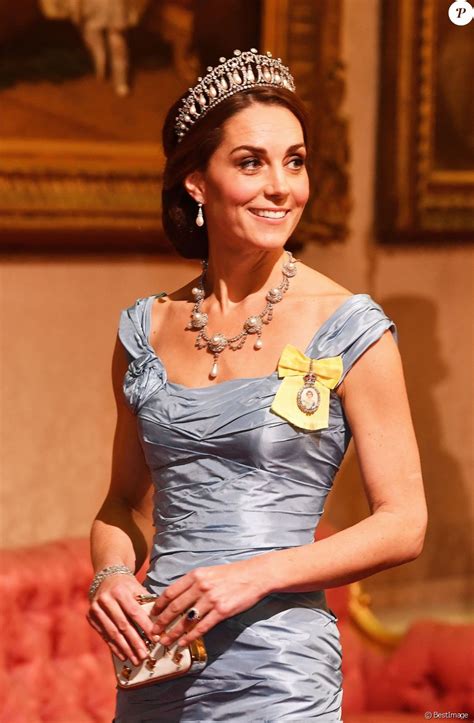 La Duchesse Catherine De Cambridge Kate Middleton Lors Du Dîner De