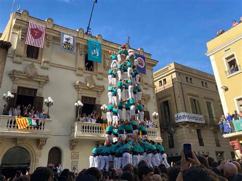 Los Castellers De Vilafranca Llegan A Las Pir Mides De M Xico Infobae