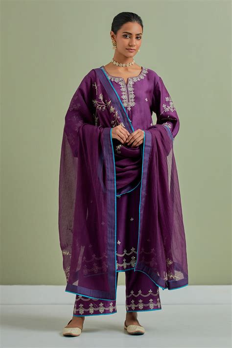 Buy Purple Chanderi Silk Hand Embroidered Resham Notched Sequin Kurta